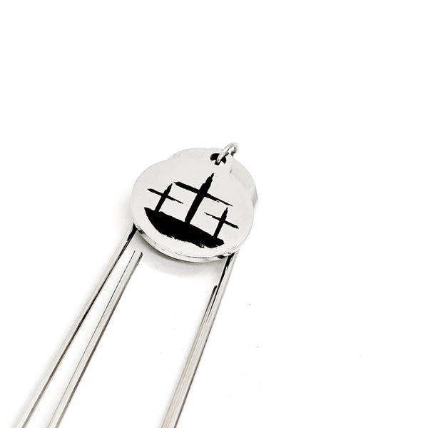 Three Crosses Bookmark, Easter Bookmark, Easter Basket Items, Easter Basket Gifts, Crucifixion Bookmark, Charm Bookmark, Bible Bookmark